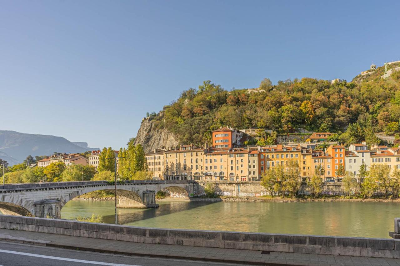 R'Apparts Studio Chic Des Quais Grenoble Esterno foto